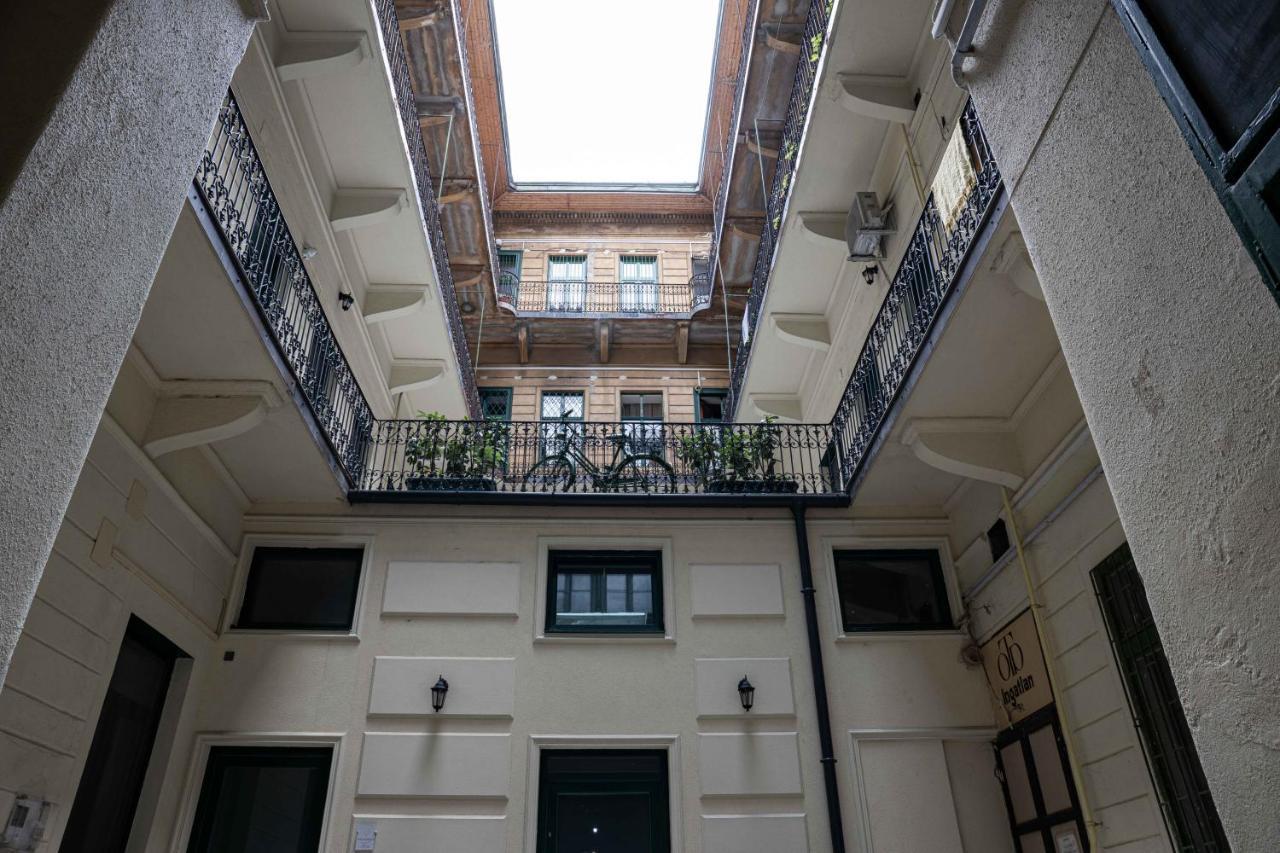 Ozone One Apartment Budapest Eksteriør bilde