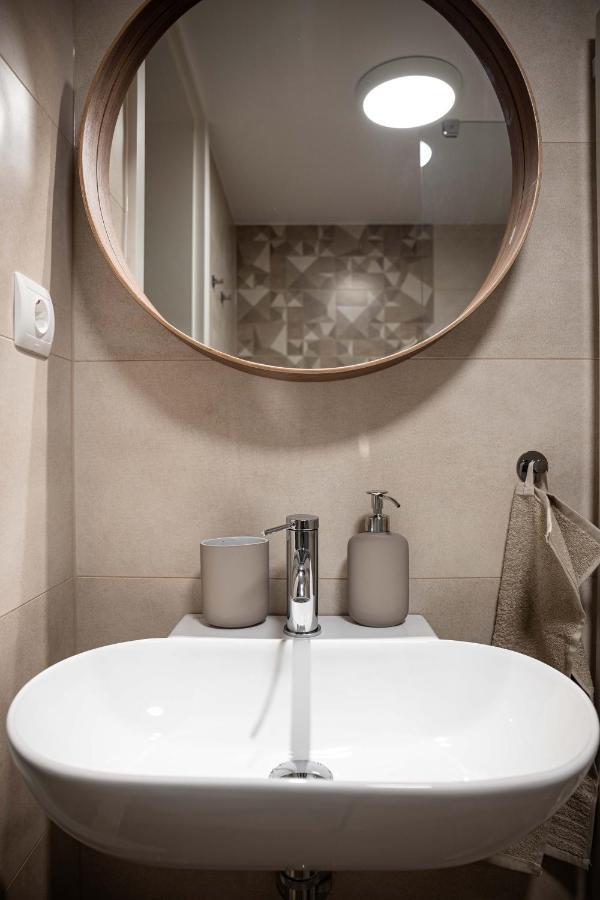 Ozone One Apartment Budapest Eksteriør bilde