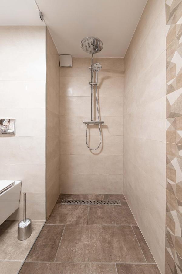 Ozone One Apartment Budapest Eksteriør bilde